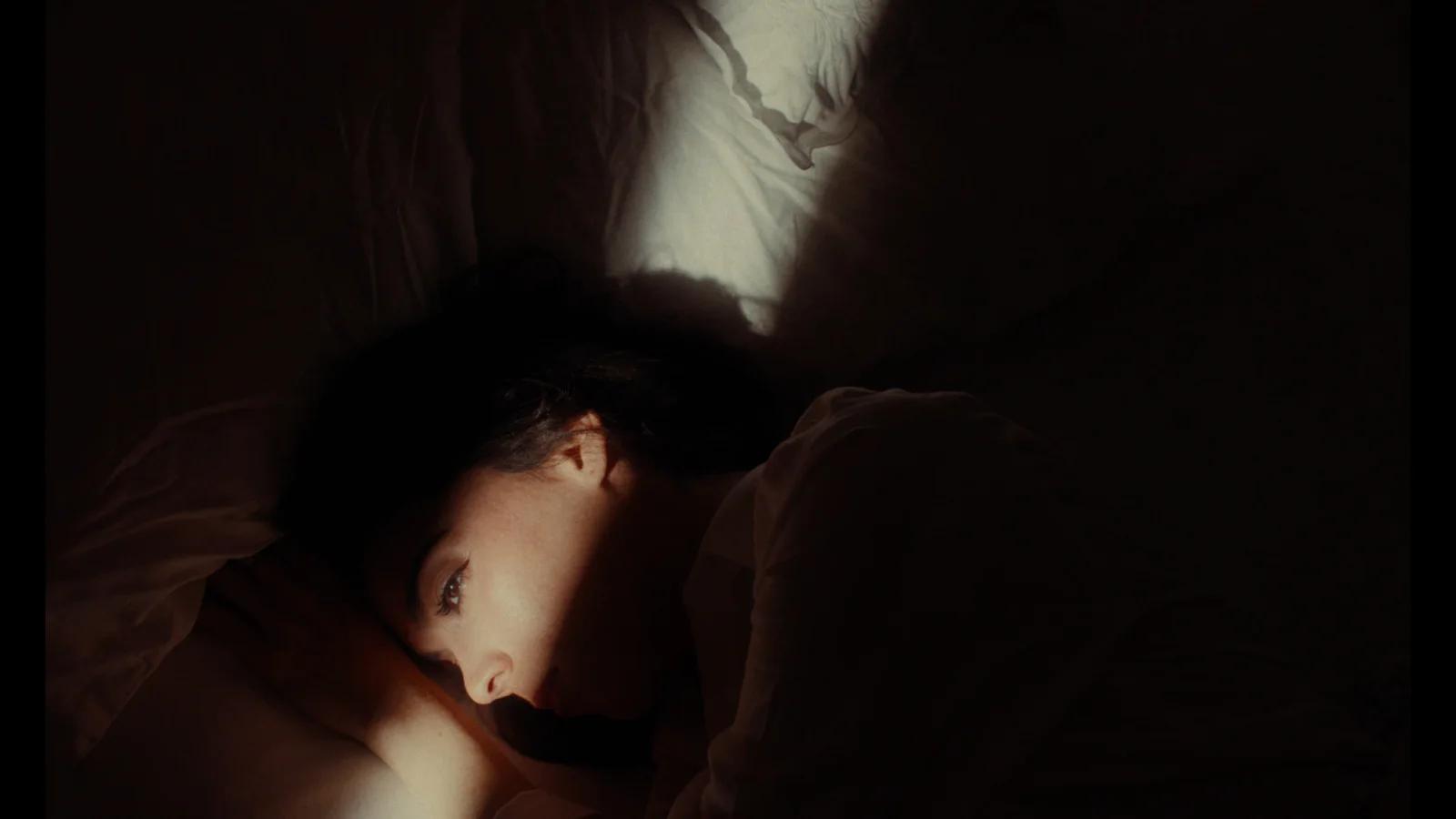 Contigo en la distancia, film still